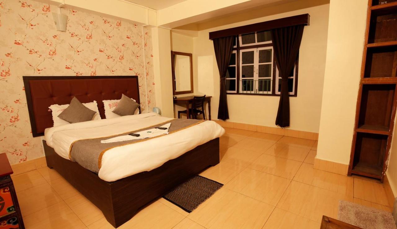 The Griffon'S Nest Hotel Gangtok Exterior photo