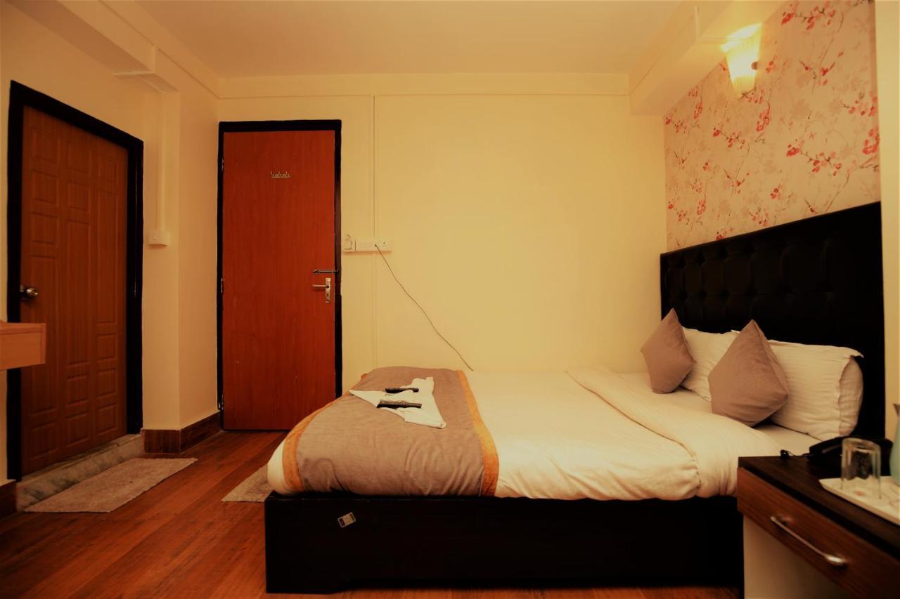 The Griffon'S Nest Hotel Gangtok Exterior photo