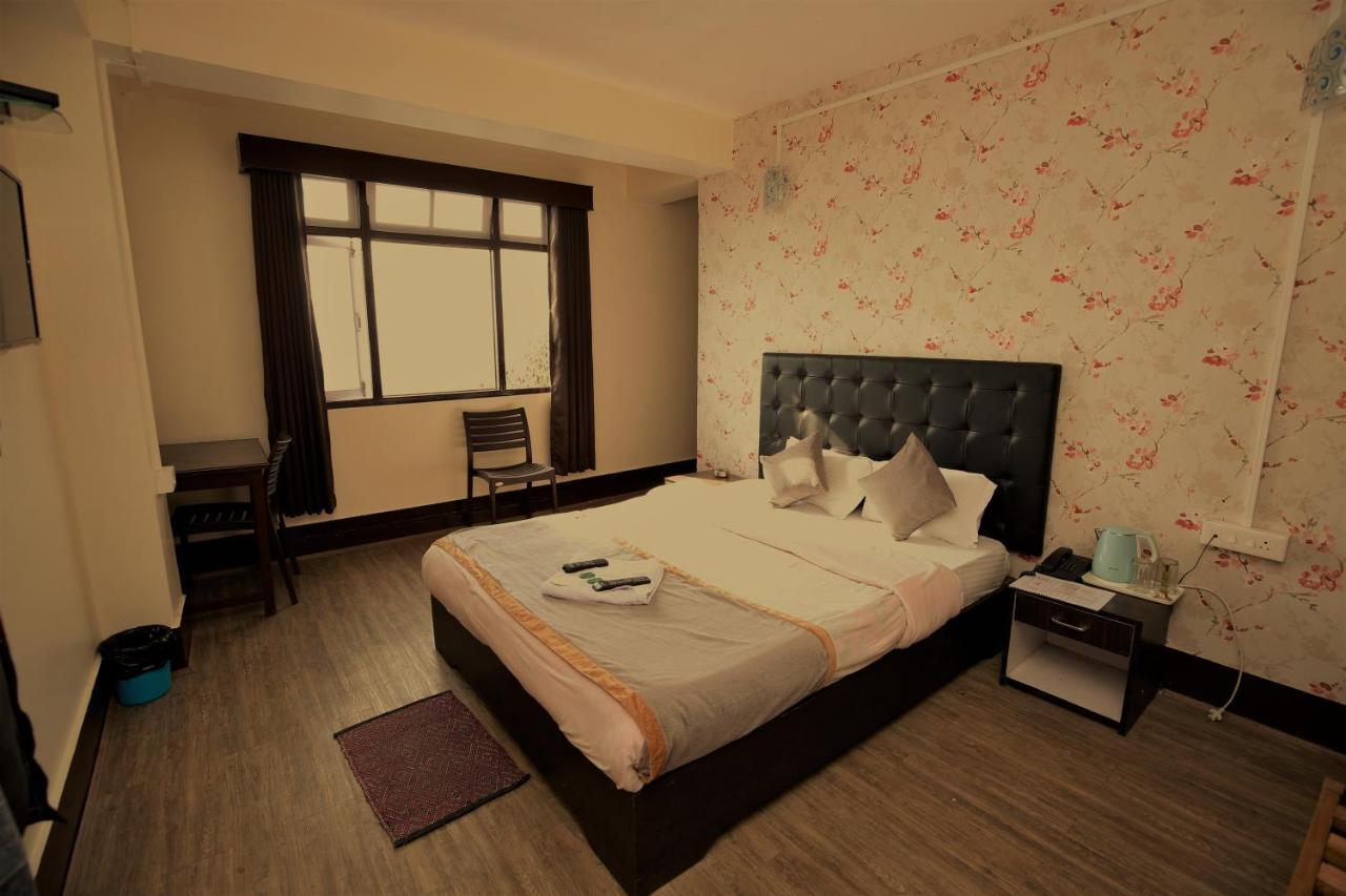 The Griffon'S Nest Hotel Gangtok Exterior photo