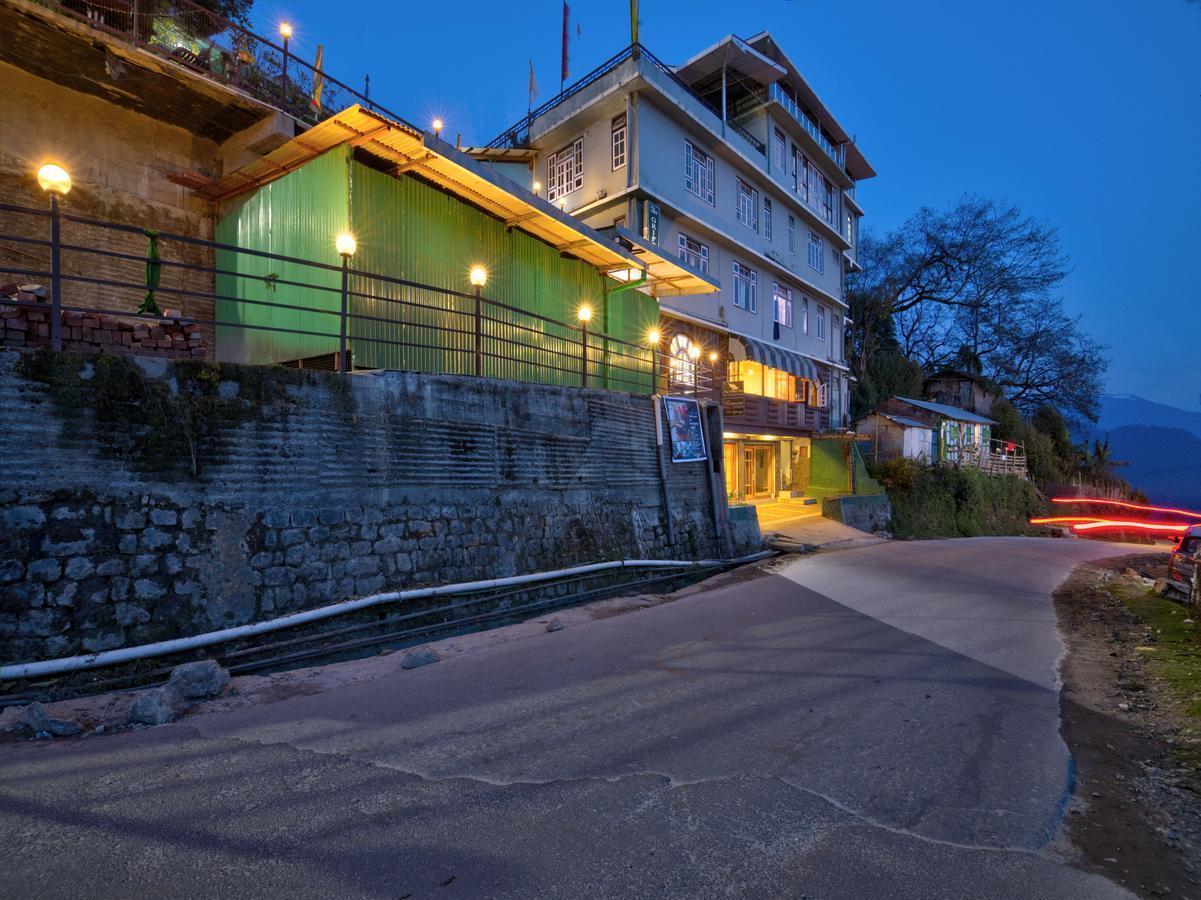 The Griffon'S Nest Hotel Gangtok Exterior photo